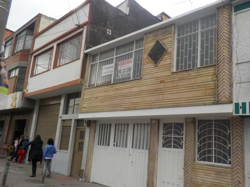 Casa en arriendo Cundinamarca Bogotá Bonanza 144 m2 Habitaciones 5 Baños 4 Garajes 0 Precio $4000000