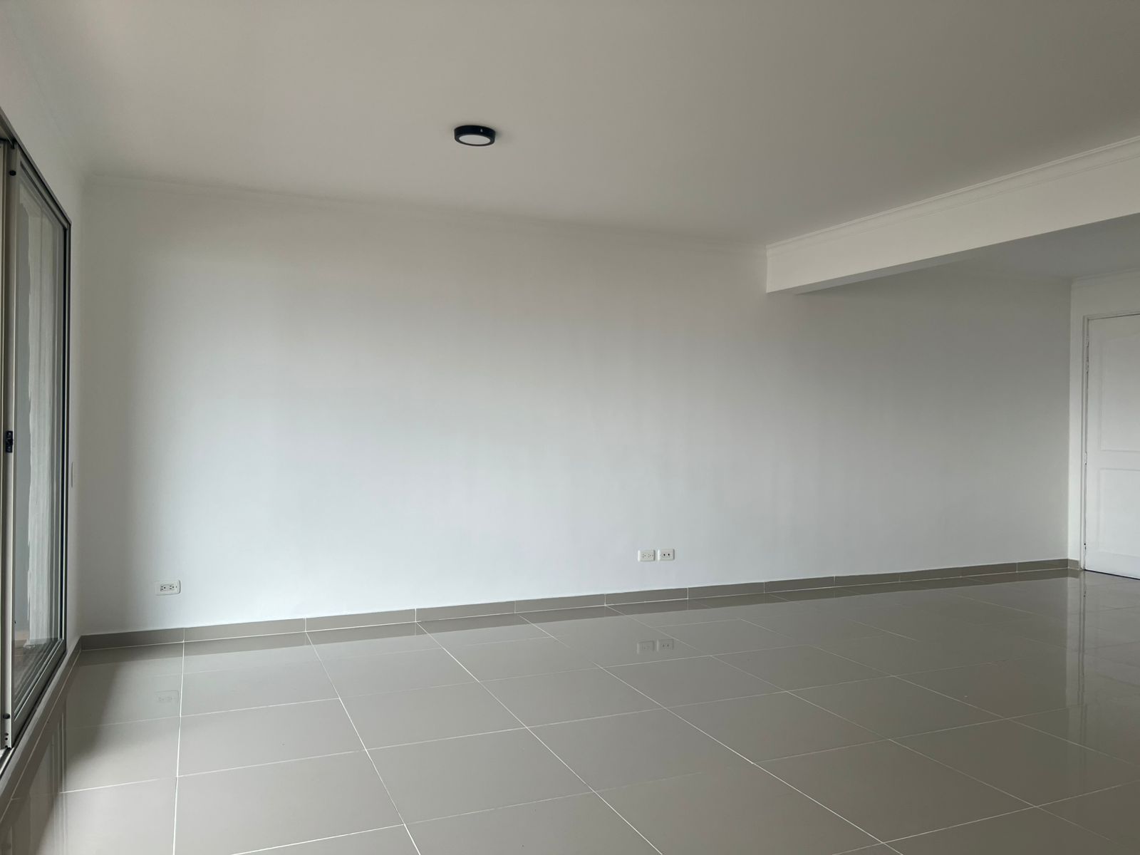 Apartamento en arriendo Antioquia Envigado La Abadia 148 m2 Habitaciones 3 Baños 3 Garajes 2 Precio $6650000