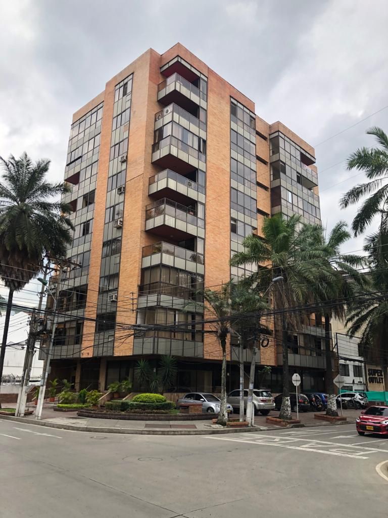 Apartamento en venta Valle Del Cauca Cali Versalles 118 m2 Habitaciones 3 Baños 2 Garajes 2 Precio $425000000