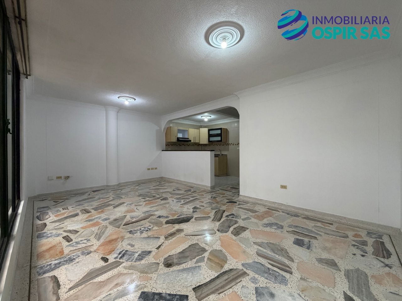 Casa en arriendo Valle Del Cauca Cali Urbanización La Base planta Y Talleres 75 m2 Habitaciones 3 Baños 1 Garajes 0 Precio $1250000