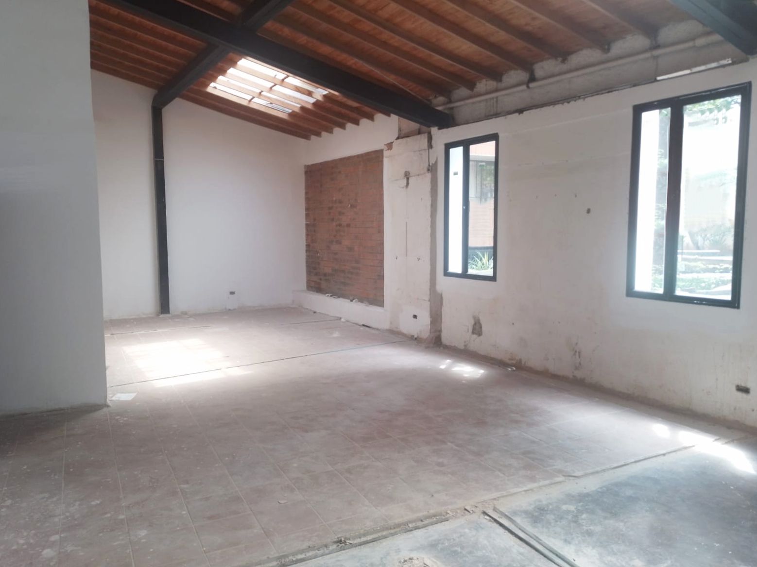 Local en arriendo Antioquia Medellín Manila 52 m2 Habitaciones 0 Baños 0 Garajes 0 Precio $10500000