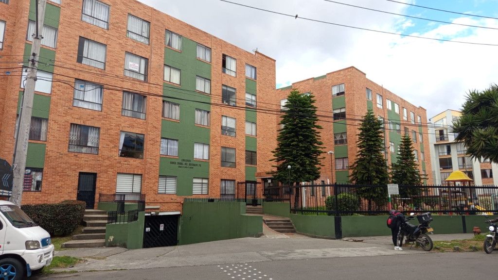 Apartamento en venta Cundinamarca Bogotá Restrepo Occidental 65 m2 Habitaciones 3 Baños 2 Garajes 1 Precio $320000000