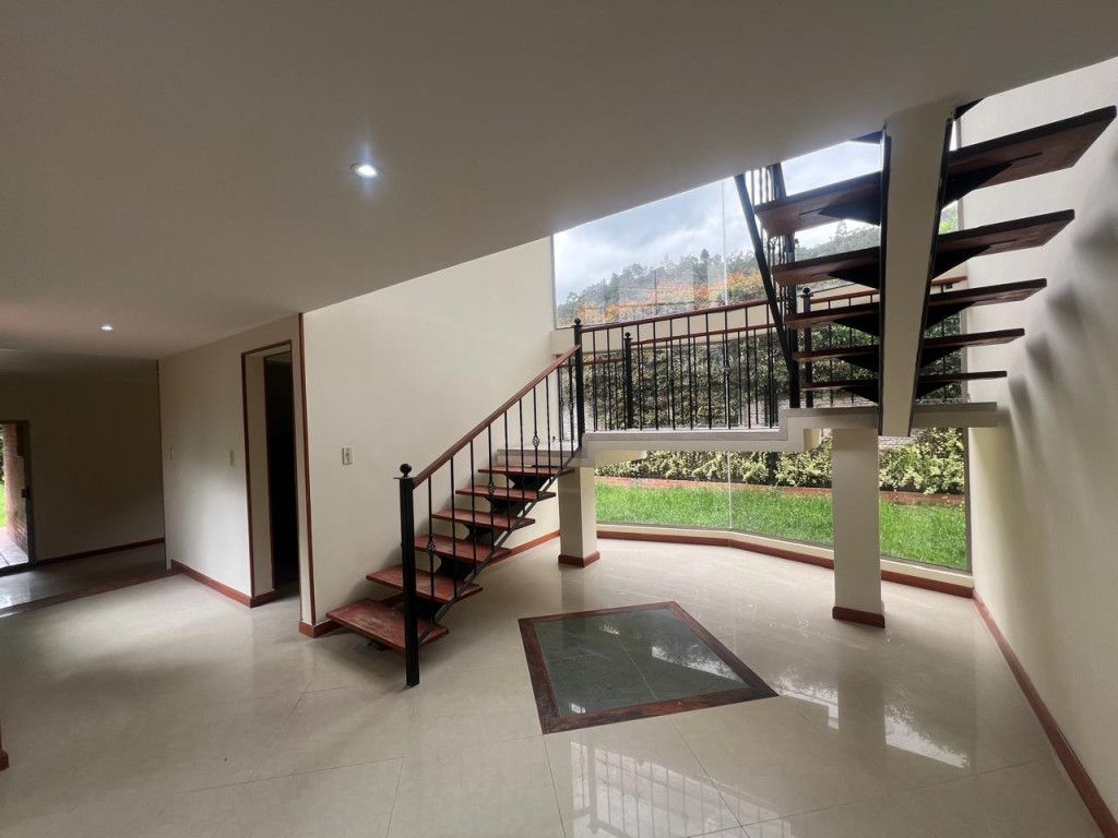 Casa Campestre en venta Cundinamarca Chía Chia 293 m2 Habitaciones 3 Baños 2 Garajes 4 Precio $980000000