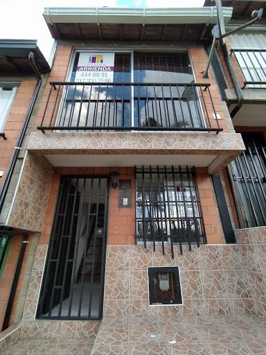 Casa en arriendo Antioquia Medellín Bombona No2 67 m2 Habitaciones 3 Baños 2 Garajes 0 Precio $1600000