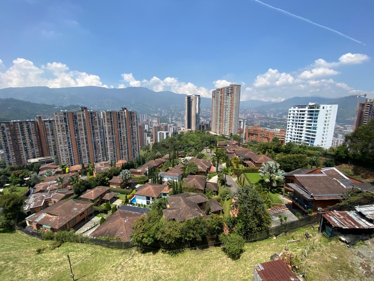 Apartaestudio en arriendo Antioquia Sabaneta Vereda La Doctora 60 m2 Habitaciones 3 Baños 2 Garajes 1 Precio $2600000