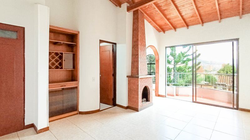 Apartamento en arriendo Antioquia Medellín Campo Alegre 98 m2 Habitaciones 3 Baños 3 Garajes 1 Precio $3000000