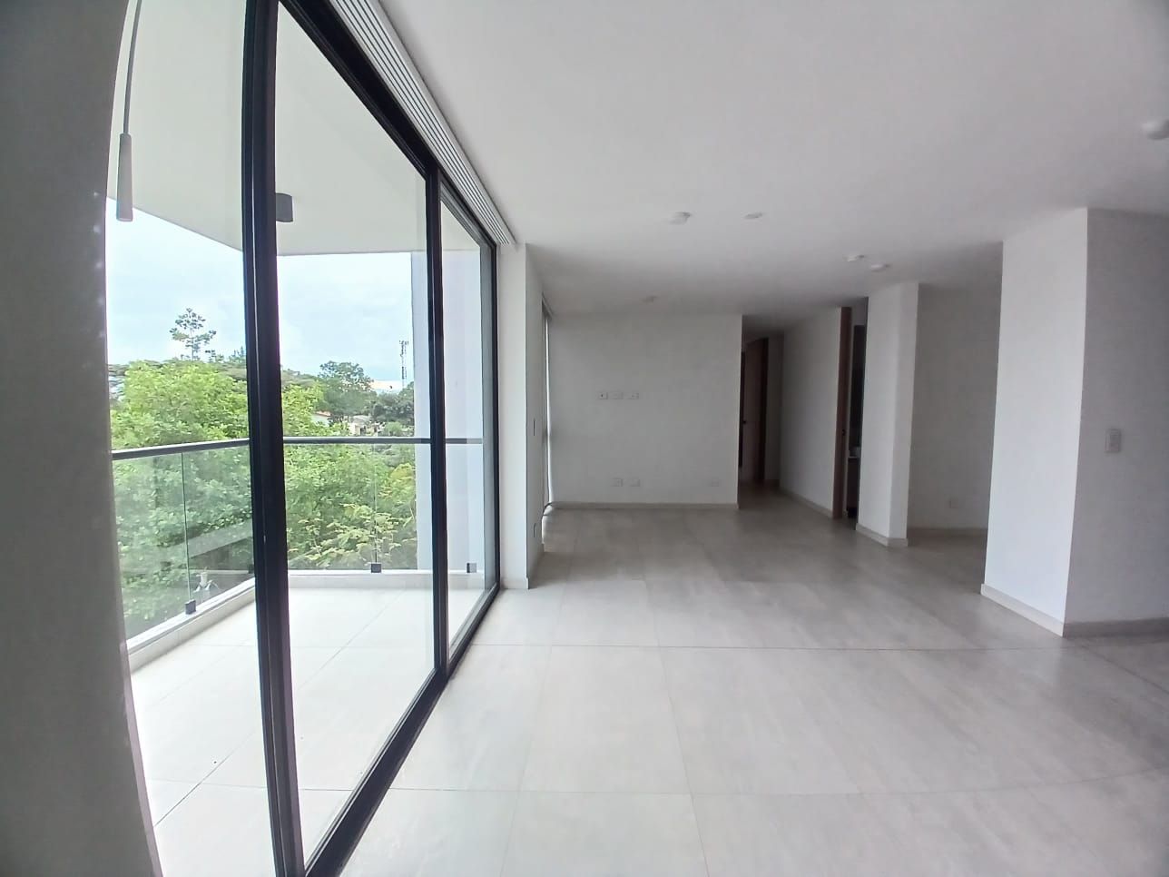 Apartamento en arriendo Risaralda Pereira Jardin De Velez Y Velez 130 m2 Habitaciones 3 Baños 3 Garajes 2 Precio $4500000