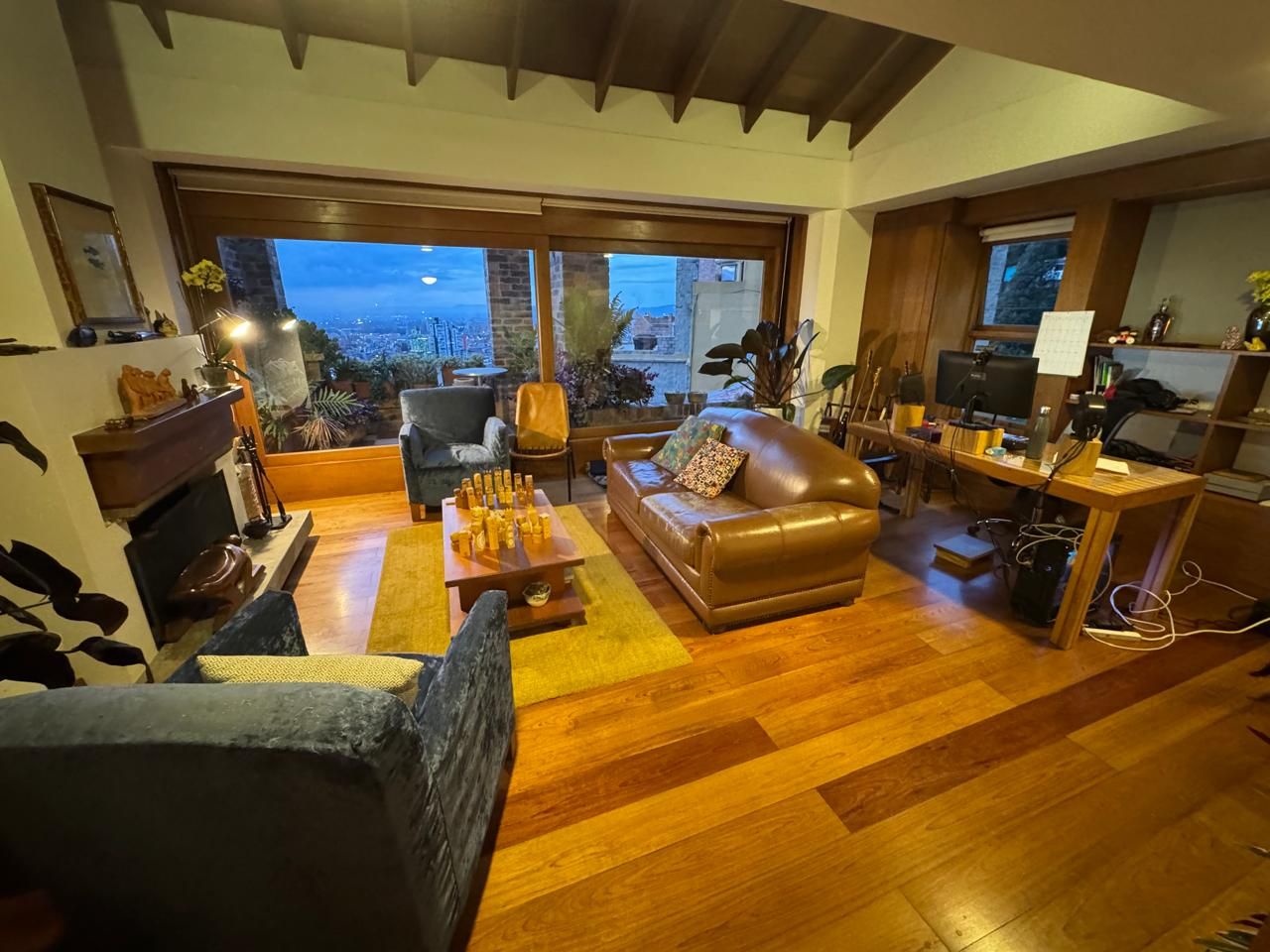 Apartamento en arriendo Cundinamarca Bogotá Ingemar 172 m2 Habitaciones 3 Baños 2 Garajes 2 Precio $8800000