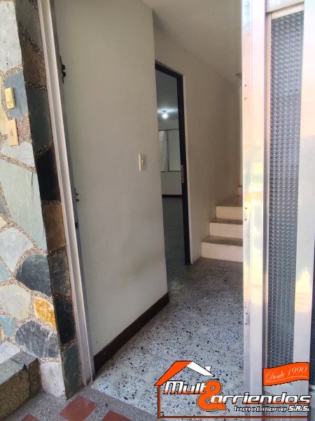 Casa en arriendo Antioquia Medellín Los Colores 180 m2 Habitaciones 4 Baños 3 Garajes 0 Precio $5500000