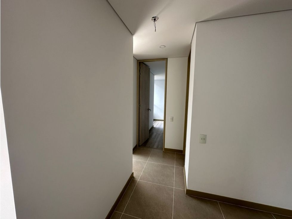 Apartamento en arriendo Antioquia Envigado El Chinguí 81 m2 Habitaciones 2 Baños 3 Garajes 2 Precio $4500000