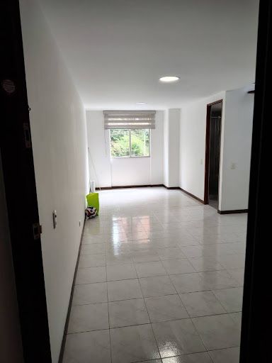 Apartamento en arriendo Antioquia Medellín Asomadera No1 60 m2 Habitaciones 2 Baños 2 Garajes 1 Precio $2500000