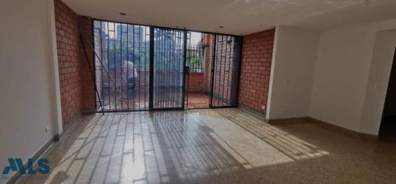 Apartamento en venta Antioquia Medellín Miravalle 145 m2 Habitaciones 2 Baños 3 Garajes 2 Precio $680000000