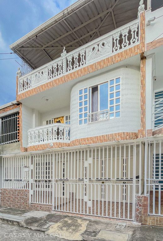 Casa en venta Valle Del Cauca Palmira Asd 206 m2 Habitaciones 5 Baños 4 Garajes 1 Precio $370000000