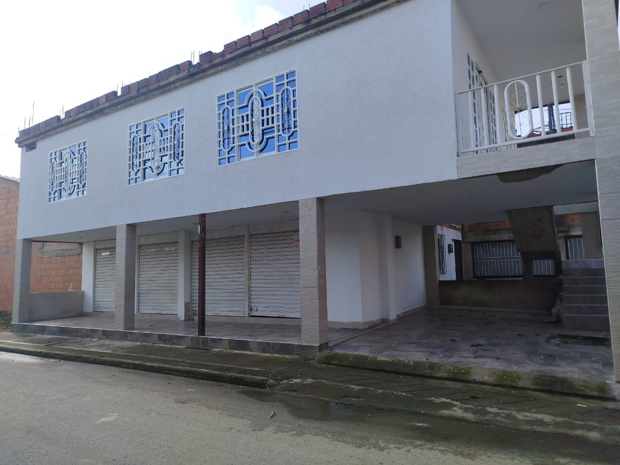 Casa en venta Valle Del Cauca Jamundí Cd Las Flores 300 m2 Habitaciones 2 Baños 5 Garajes 1 Precio $280000000