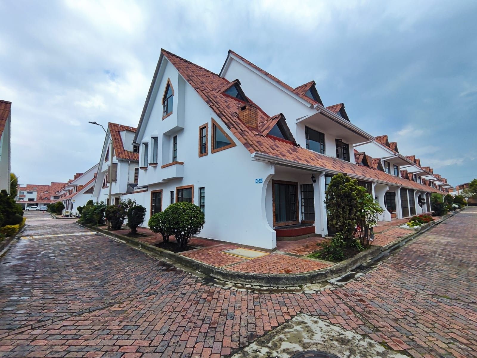 Casa en venta Cundinamarca Mosquera Mosquera 168 m2 Habitaciones 5 Baños 3 Garajes 1 Precio $580000000