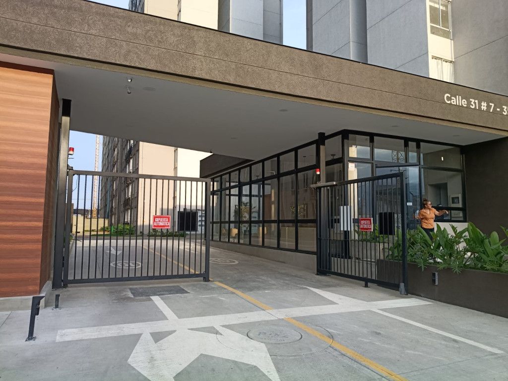 Apartamento en arriendo Valle Del Cauca Cali Porvenir 60 m2 Habitaciones 2 Baños 2 Garajes 1 Precio $1600000