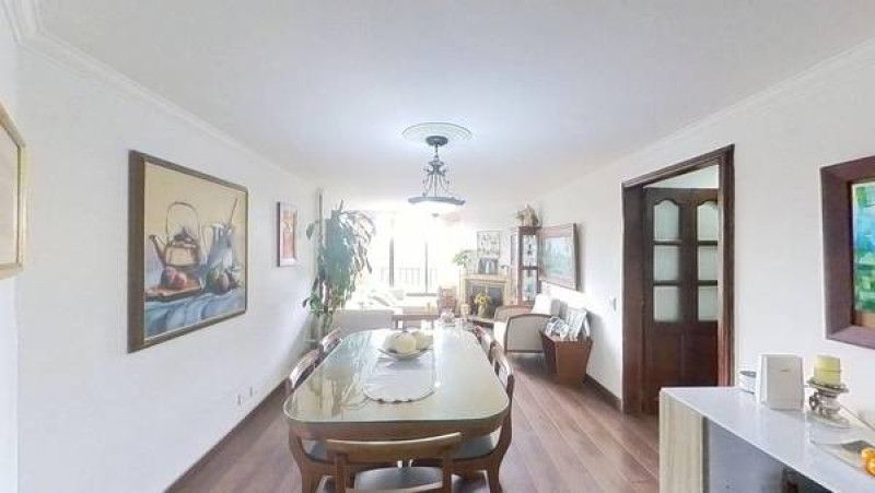 Inmuebles en Remate Apartamento en venta Cundinamarca Bogotá Chico Norte Et Iii 104 m2 Habitaciones 3 Baños 2 Garajes 2 Precio $700000000