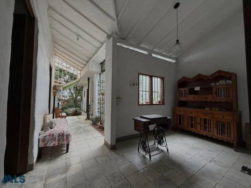 Casa en venta Antioquia Medellín Gerona 187 m2 Habitaciones 6 Baños 2 Garajes 0 Precio $650000000