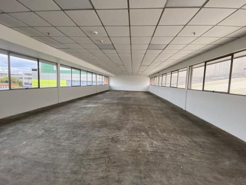 Edificio en arriendo Cundinamarca Bogotá Salazar Gomez 3113 m2 Habitaciones 0 Baños 0 Garajes 0 Precio $186831600