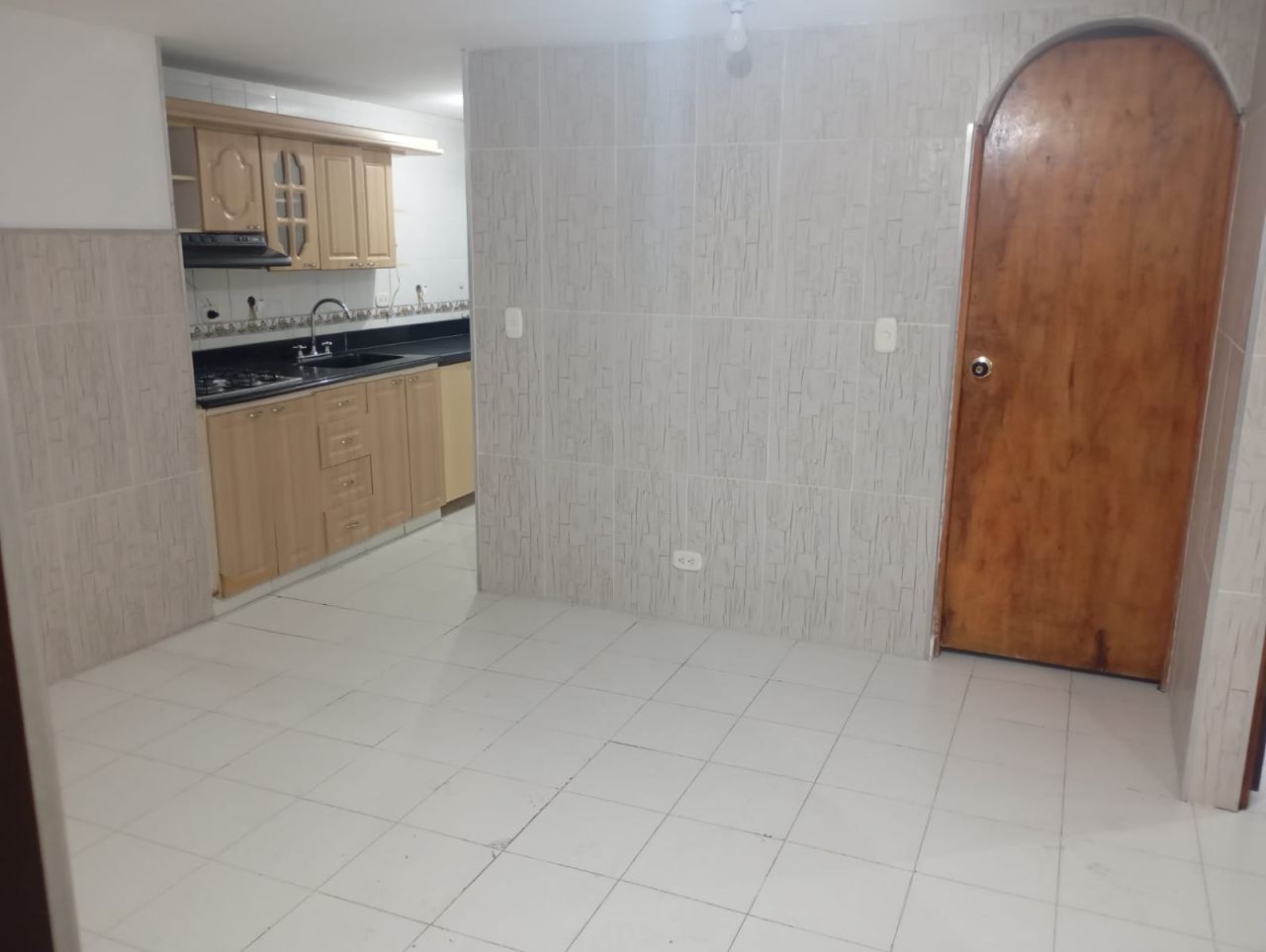 Apartamento en venta Antioquia Medellín Los Alcazares 57 m2 Habitaciones 2 Baños 2 Garajes 0 Precio $310000000