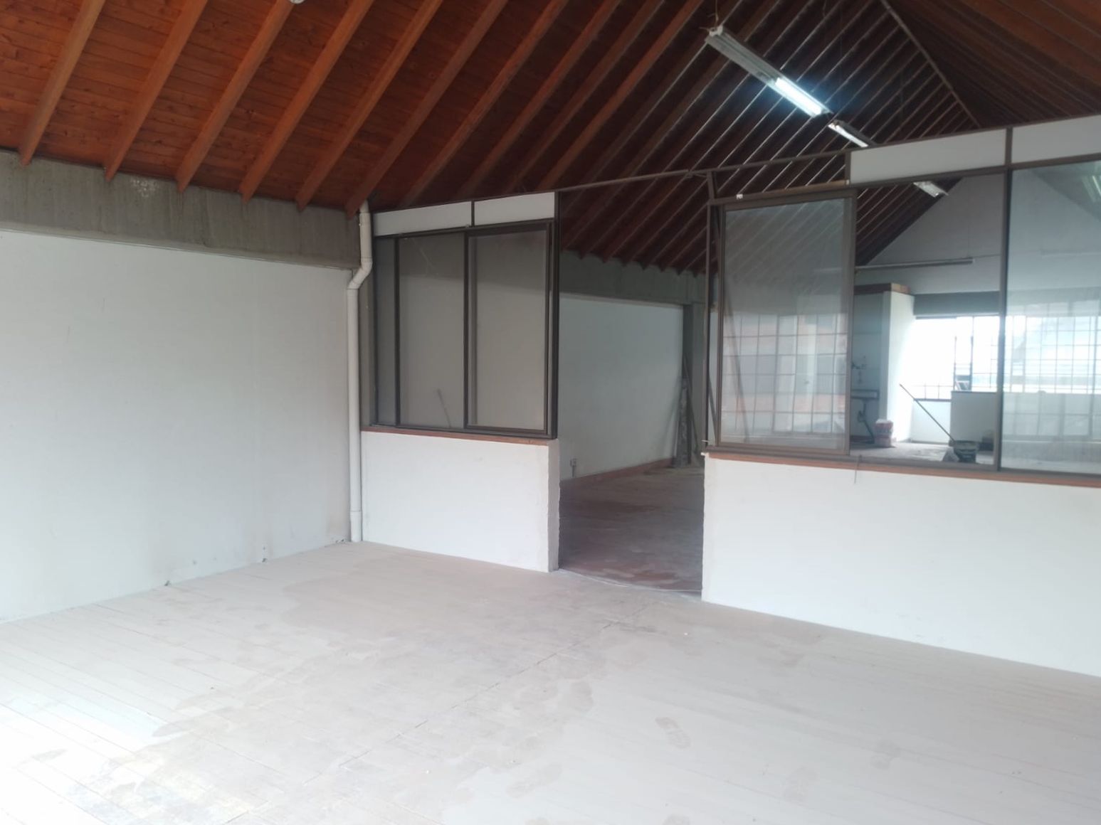 Bodega en arriendo Antioquia Envigado Las Vegas 216 m2 Habitaciones 0 Baños 3 Garajes 2 Precio $11500000