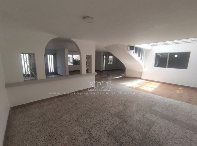 Casa en arriendo Antioquia Medellín Antonio Nariño 293 m2 Habitaciones 4 Baños 3 Garajes 2 Precio $10000000