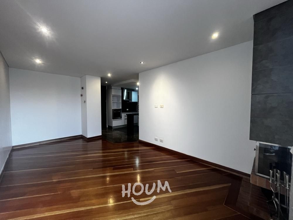 Apartamento en arriendo Cundinamarca Bogotá El Contador 70 m2 Habitaciones 2 Baños 3 Garajes 1 Precio $3800000