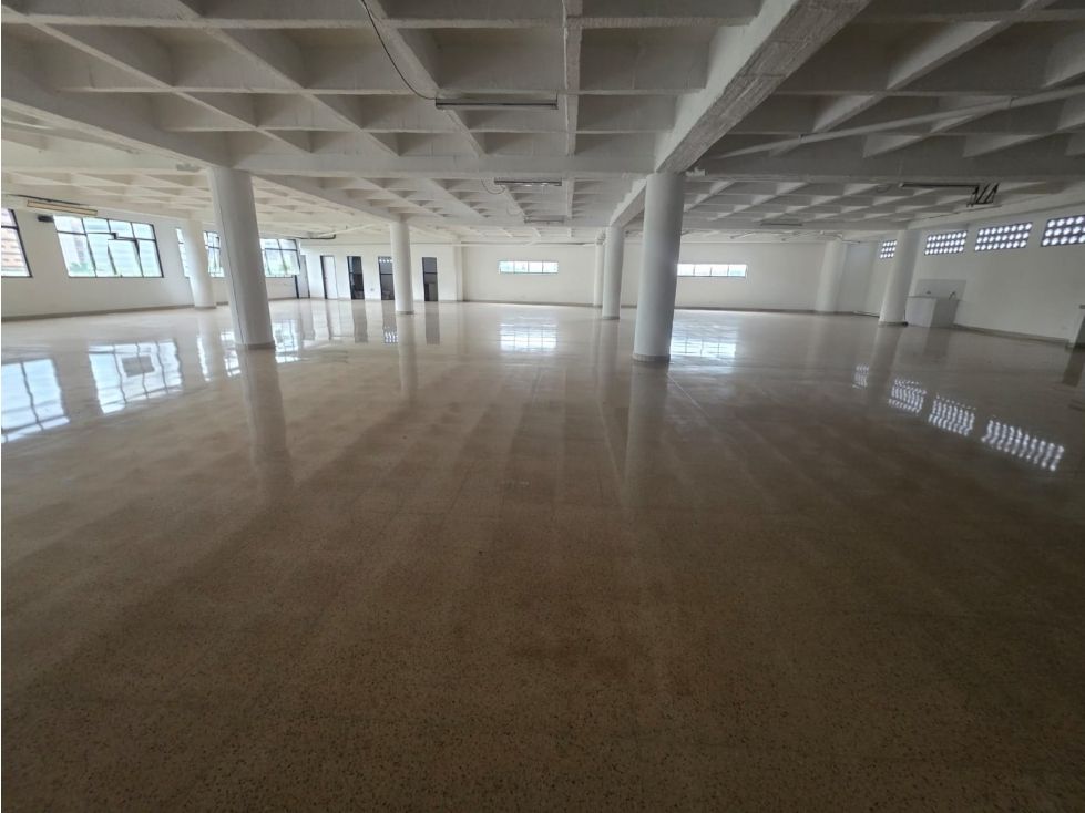 Bodega en arriendo Antioquia Medellín Medellín 600 m2 Habitaciones 0 Baños 2 Garajes 0 Precio $18000000