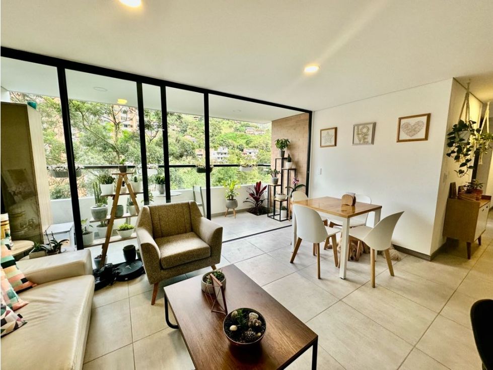 Apartamento en venta Antioquia Envigado El Chinguí 84 m2 Habitaciones 3 Baños 2 Garajes 2 Precio $730000000