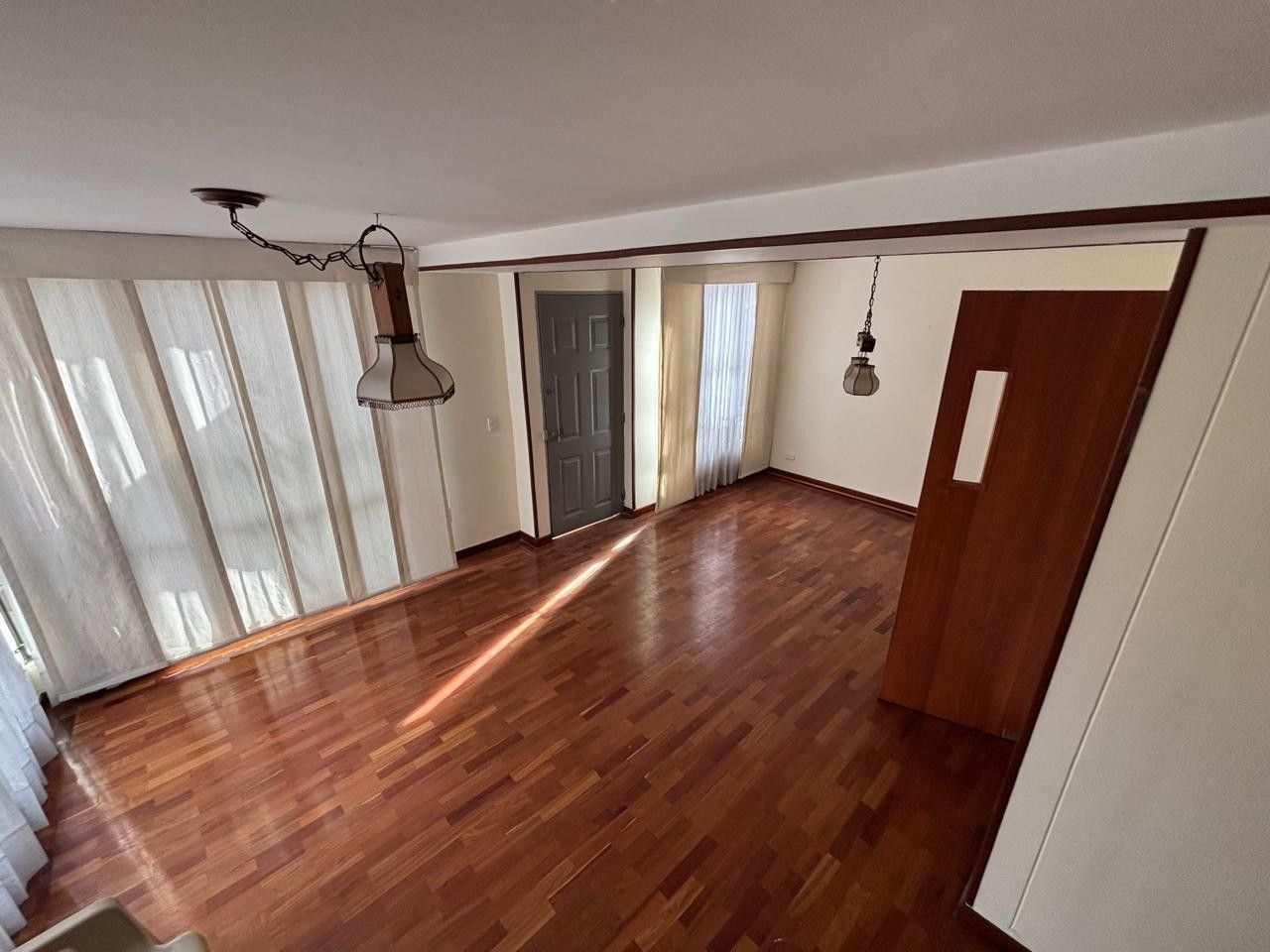 Casa en venta Cundinamarca Bogotá Mazurén 113 m2 Habitaciones 3 Baños 3 Garajes 2 Precio $599400000