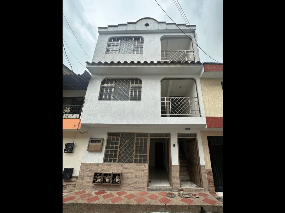 Casa en venta Tolima Ibagué Nn 200 m2 Habitaciones 6 Baños 3 Garajes 0 Precio $320000000