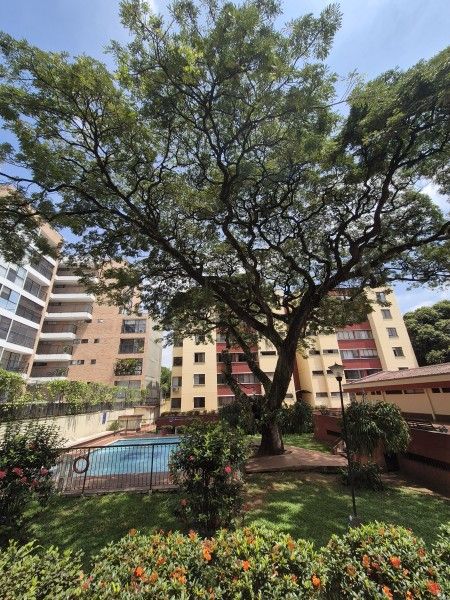 Apartamento en venta Valle Del Cauca Cali Cuarto De Legua - Guadalupe 90 m2 Habitaciones 3 Baños 2 Garajes 1 Precio $300000000