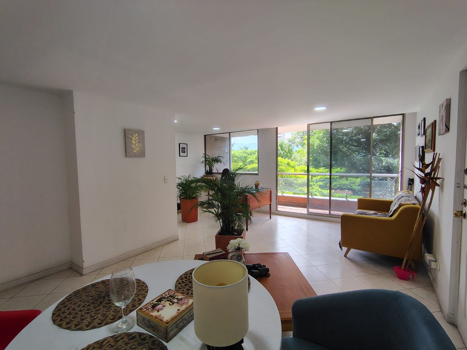 Apartamento en arriendo o venta Antioquia Medellín Los Balsos No 2 94 m2 Habitaciones 3 Baños 3 Garajes 1 Precio venta $840000000 Precio arriendo $5500000