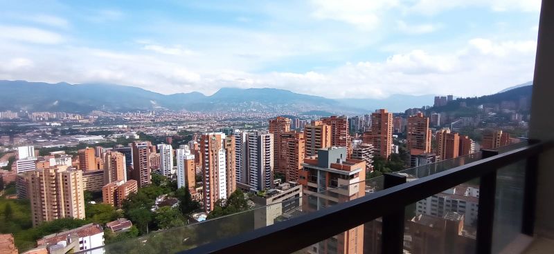 Apartamento en venta Antioquia Medellín El Poblado 386 m2 Habitaciones 4 Baños 7 Garajes 3 Precio $3500000000