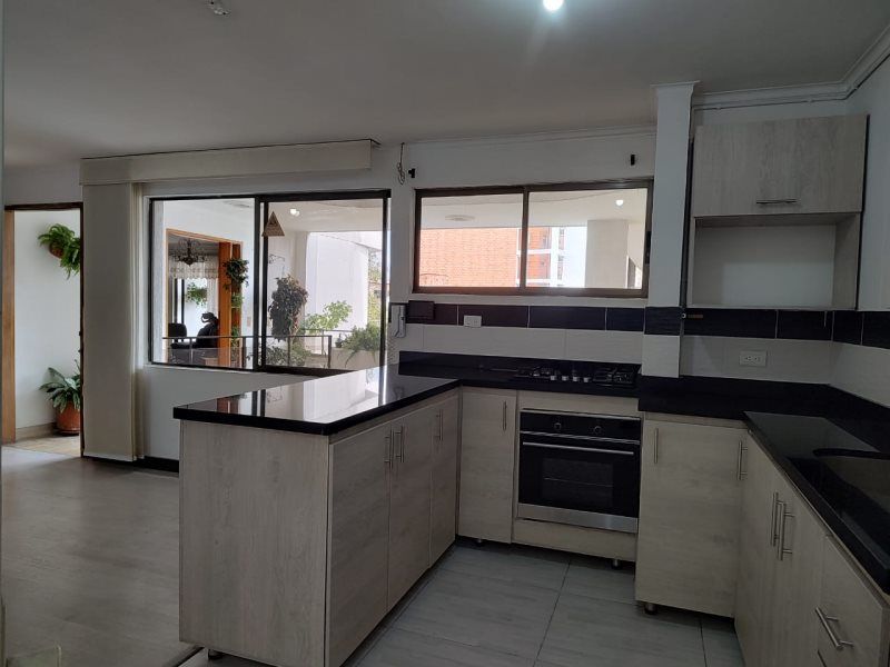 Apartamento en arriendo Antioquia Medellín Cuarta Brigada 90 m2 Habitaciones 3 Baños 3 Garajes 1 Precio $5000000
