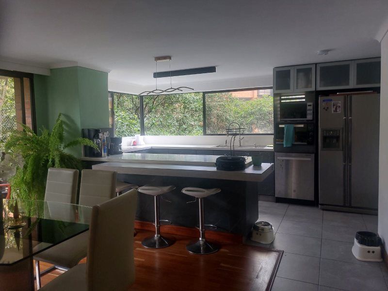 Apartamento en venta Antioquia Medellín La Aguacatala 175 m2 Habitaciones 3 Baños 3 Garajes 2 Precio $1200000000