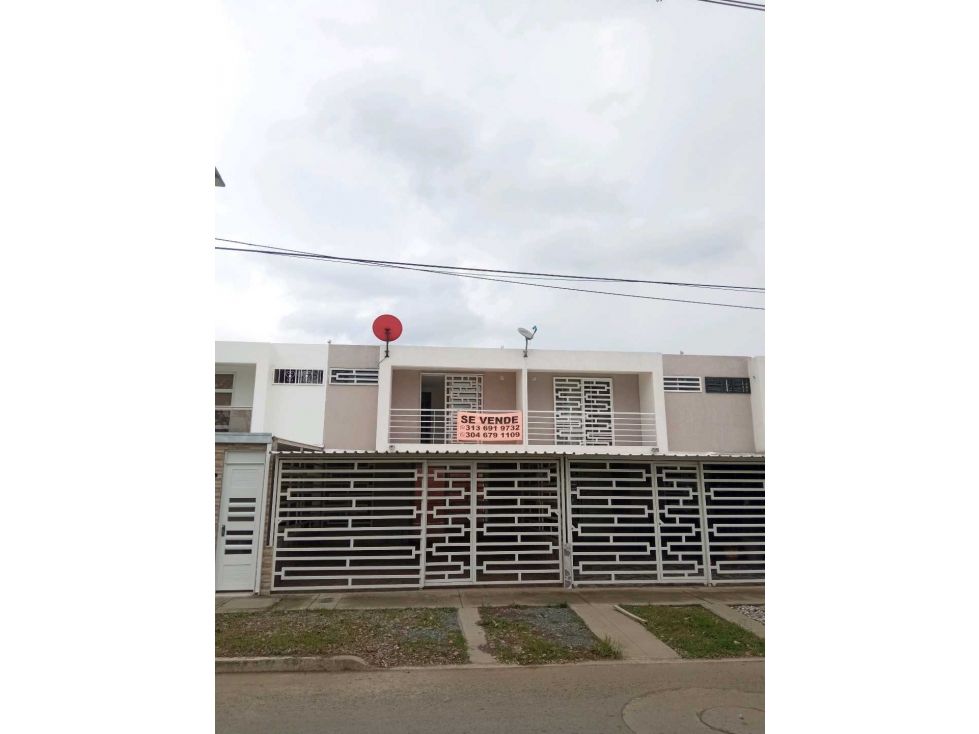 Casa en venta Valle Del Cauca Palmira Ub Chapinero Sur 115 m2 Habitaciones 3 Baños 3 Garajes 2 Precio $0