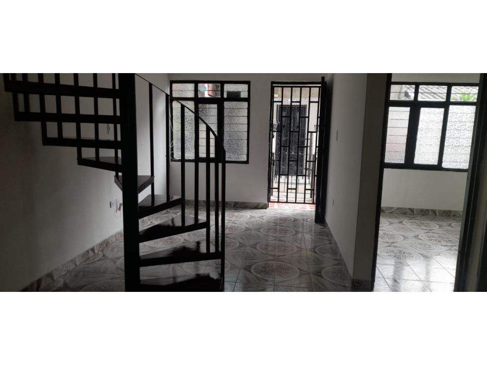 Casa en arriendo Valle Del Cauca Cali La Rivera I 100 m2 Habitaciones 5 Baños 2 Garajes 0 Precio $1100000