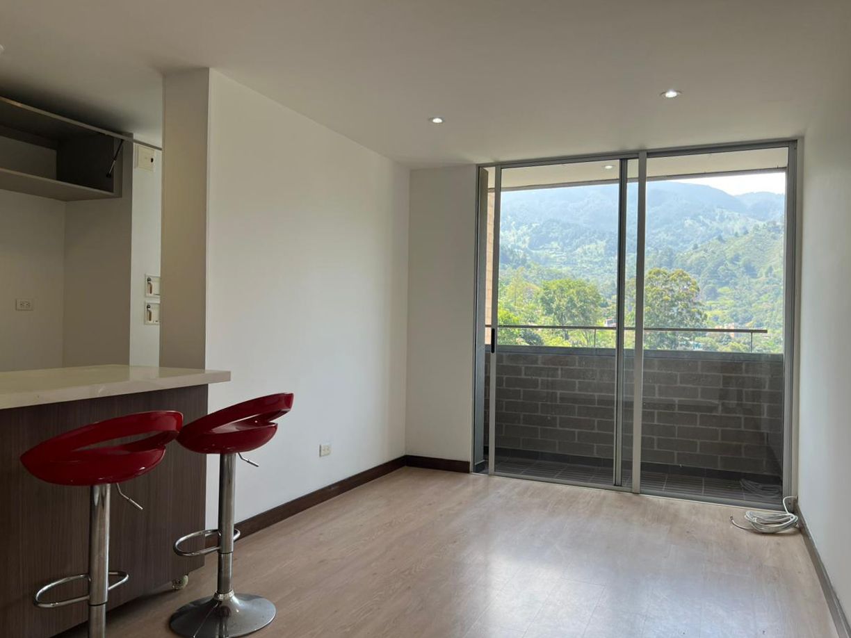Apartamento en arriendo Antioquia Envigado El Chinguí 70 m2 Habitaciones 3 Baños 2 Garajes 1 Precio $3250000