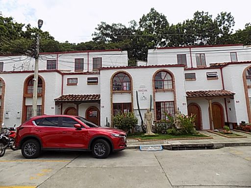 Casa en arriendo Santander Floridablanca Molinos Altos 102 m2 Habitaciones 3 Baños 3 Garajes 1 Precio $2105000