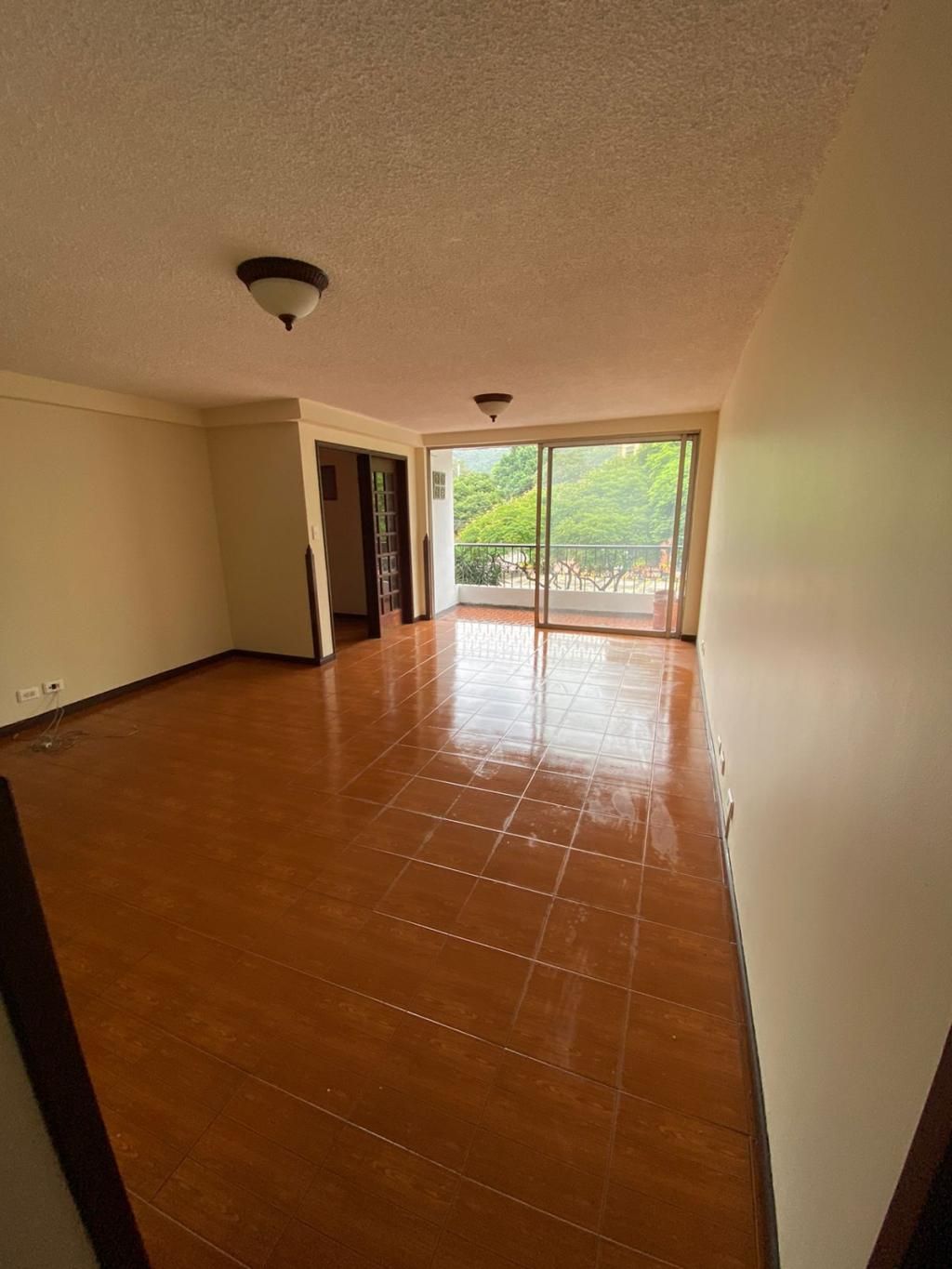 Apartamento en arriendo Valle Del Cauca Cali Santa Mónica 84 m2 Habitaciones 2 Baños 2 Garajes 1 Precio $1800000