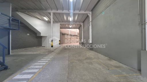 Bodega en arriendo Antioquia Medellín La Candelaria 792 m2 Habitaciones 0 Baños 4 Garajes 3 Precio $30000000
