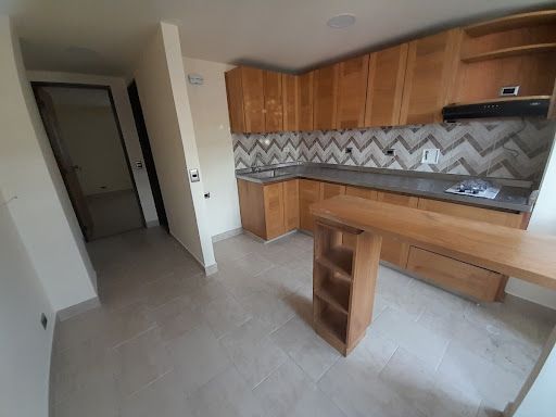 Apartaestudio en arriendo Antioquia Medellín Granada 35 m2 Habitaciones 1 Baños 1 Garajes 0 Precio $1900000