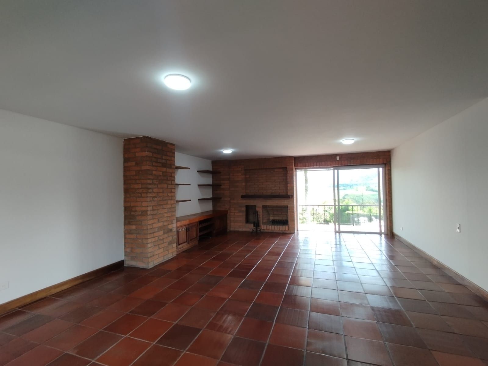 Apartamento en arriendo Risaralda Pereira Jardin De Velez Y Velez 154 m2 Habitaciones 3 Baños 2 Garajes 2 Precio $5250000