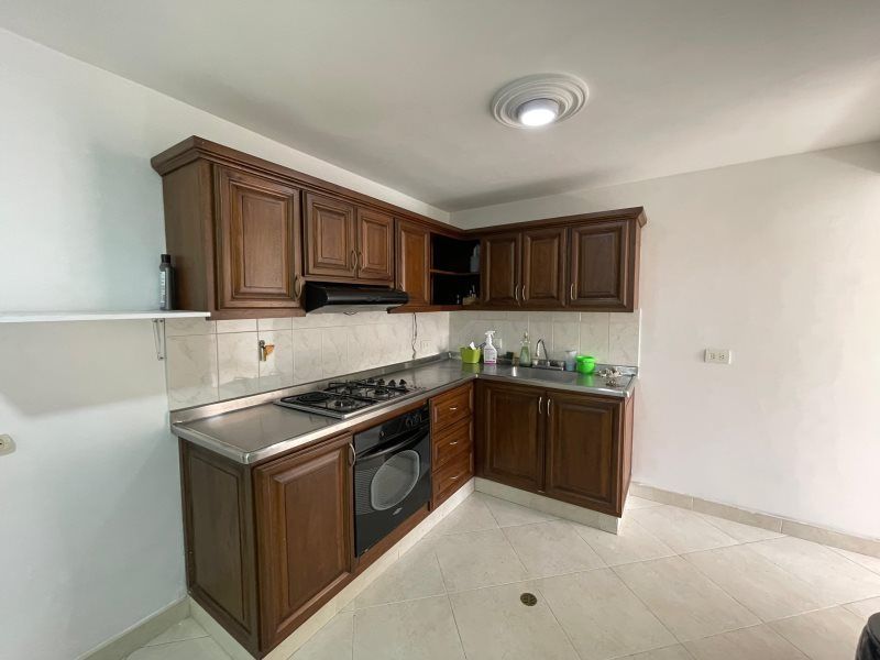 Apartamento en arriendo Antioquia Envigado San Marcos 100 m2 Habitaciones 4 Baños 3 Garajes 1 Precio $3500000