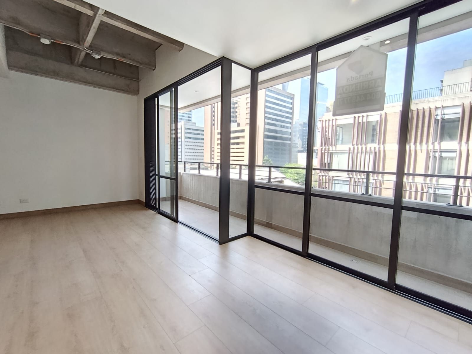 Apartaestudio en arriendo Antioquia Medellín Simesa 52 m2 Habitaciones 1 Baños 2 Garajes 1 Precio $3600000