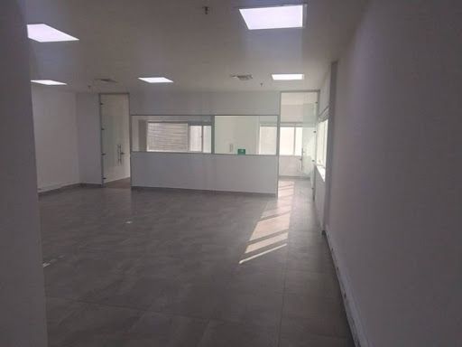 Oficina en arriendo Antioquia Medellín Villa Carlota 100 m2 Habitaciones 0 Baños 1 Garajes 2 Precio $9500000