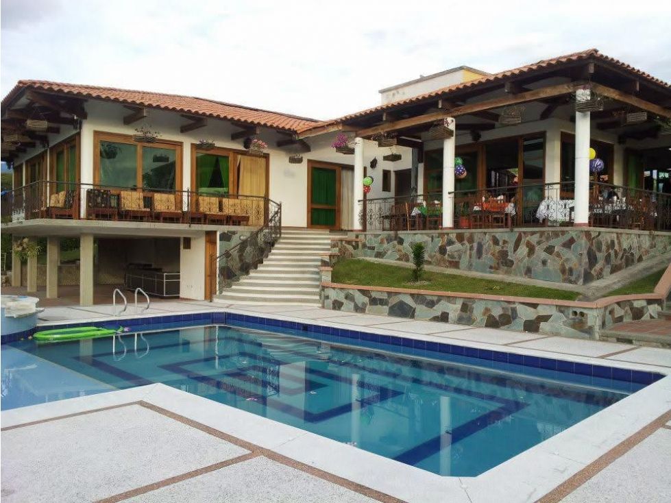 Casa Campestre en arriendo Quindío Armenia Armenia 720 m2 Habitaciones 6 Baños 8 Garajes 1 Precio $9350000