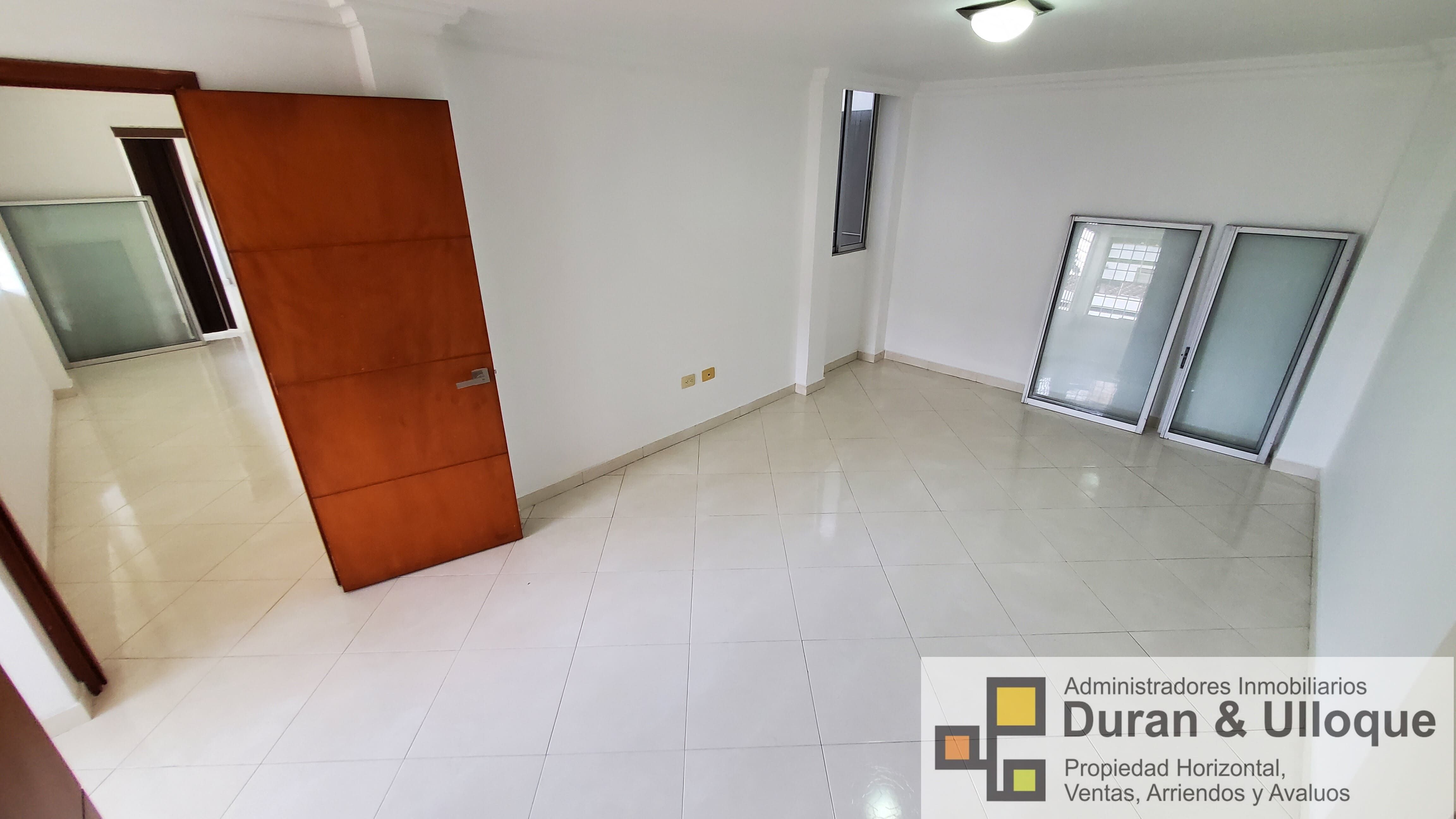 Local en venta Santander Bucaramanga Mercedes 680 m2 Habitaciones 0 Baños 6 Garajes 1 Precio $1860000000