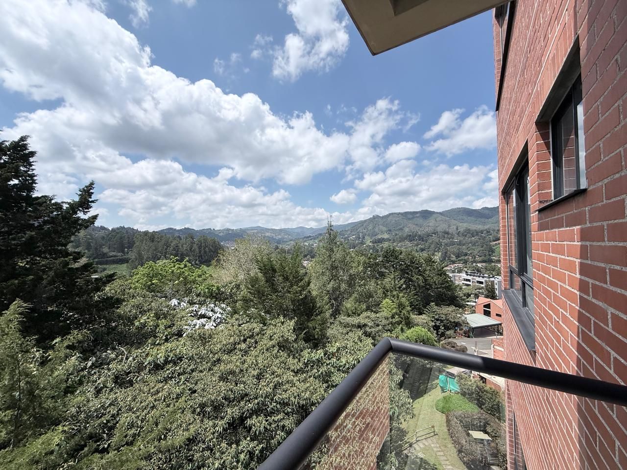 Apartamento en arriendo Antioquia El Retiro El Retiro 66 m2 Habitaciones 2 Baños 2 Garajes 1 Precio $3500000